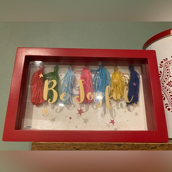 Be joyful Red Shelf Sitter Tassel Detail Frame - Picture 4 of 5